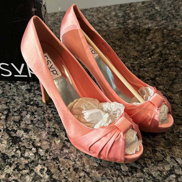 RSVP Rachel -Julie Lynn Blush peep toe heel NIB 9 - Picture 2 of 12
